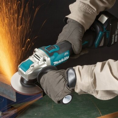 Akumuliatorinis kampinis šlifuoklis X-Lock MAKITA DGA521ZX1 4 Akumuliatorinis kampinis šlifuoklis X-Lock MAKITA DGA521ZX1 4