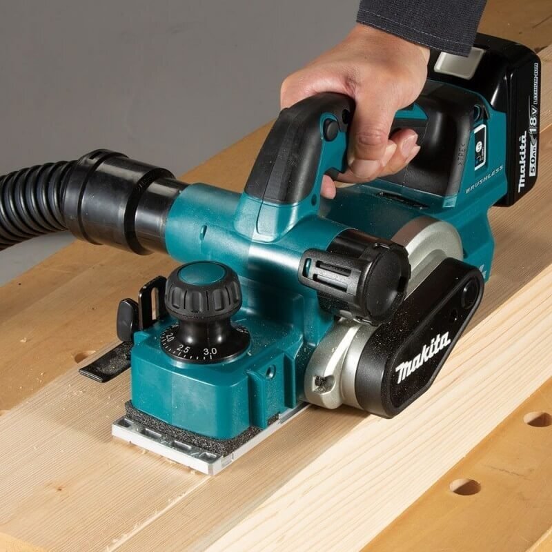 Akumuliatorinis oblius MAKITA DKP181Z 1 Akumuliatorinis oblius MAKITA DKP181Z 1