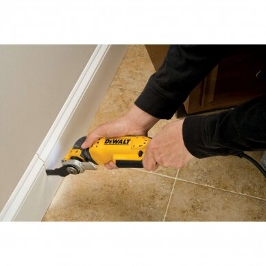 Daugiafunkcinio įrankio geležtė 30 mm x 67 mm, DeWALT 4 Daugiafunkcinio įrankio geležtė 30 mm x 67 mm, DeWALT 4