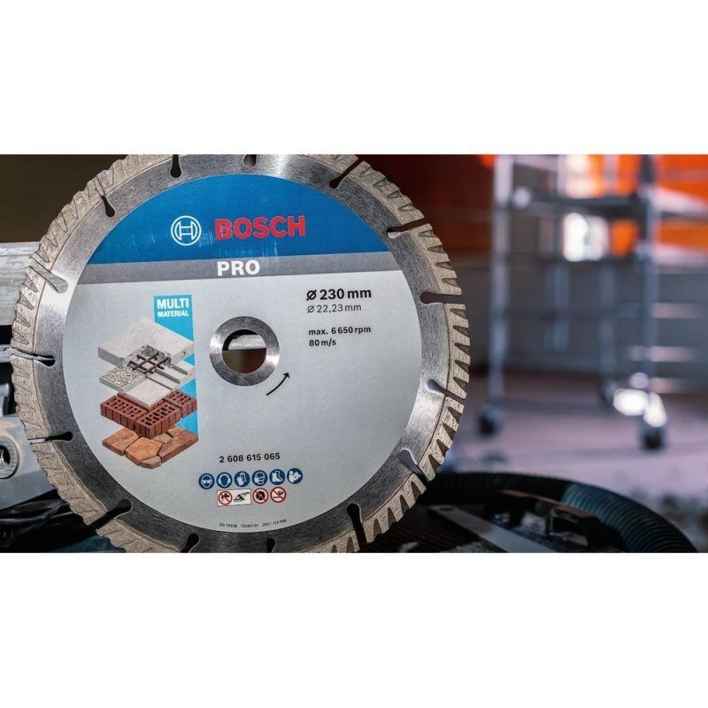 Deimantinis pjovimo diskas BOSCH Universal 150x22,23mm 2 Deimantinis pjovimo diskas BOSCH Universal 150x22,23mm 2
