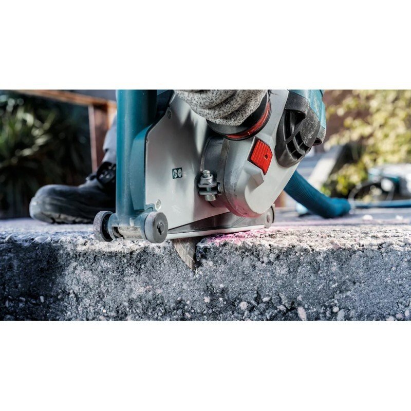 Deimantinis pjovimo diskas BOSCH Universal 150x22,23mm 3 Deimantinis pjovimo diskas BOSCH Universal 150x22,23mm 3