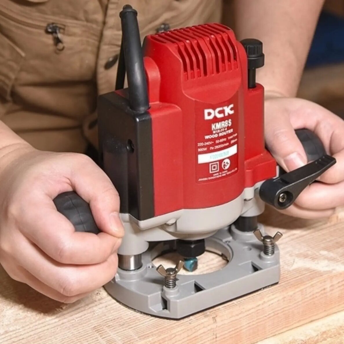 Elektrinės frezavimo staklės 2000W, KMR06-12, DCK 2 Elektrinės frezavimo staklės 2000W, KMR06-12, DCK 2