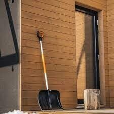 Sniego stūmiklis Fiskars X-series 3 Sniego stūmiklis Fiskars X-series 3