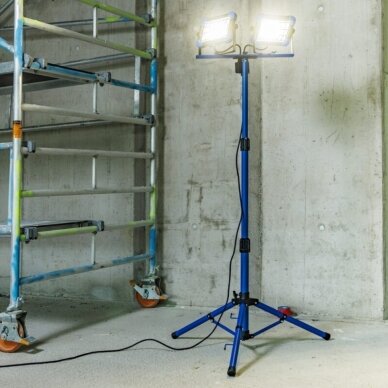 LED prožektorius su stovu AS-SCHWABE Slimline Pro 2x50W 4