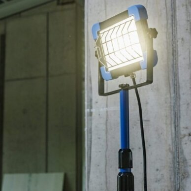 LED prožektorius su stovu AS-SCHWABE Slimline Pro 50W 6 LED prožektorius su stovu AS-SCHWABE Slimline Pro 50W 6