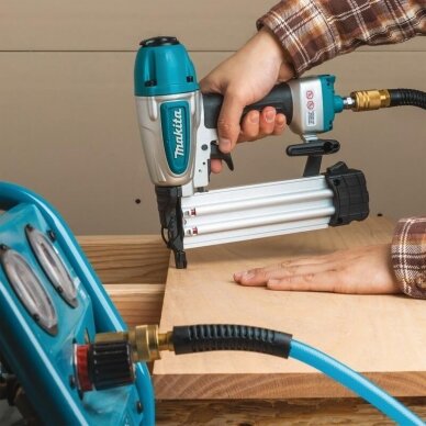 Pneumatinis smeigiakalis MAKITA AF506 2 Pneumatinis smeigiakalis MAKITA AF506 2