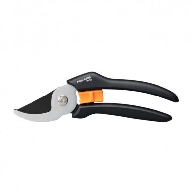 Fiskars Solid sekatorius prasilenkiančiais ašmenimis P121 Fiskars Solid sekatorius prasilenkiančiais ašmenimis P121