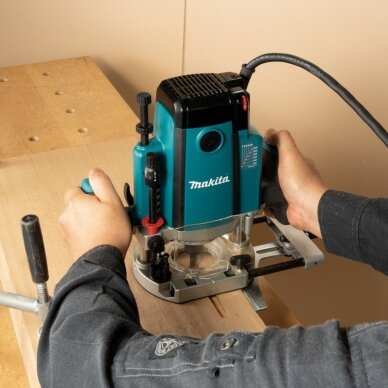 Vertikali freza MAKITA RP2303FC07 4 Vertikali freza MAKITA RP2303FC07 4
