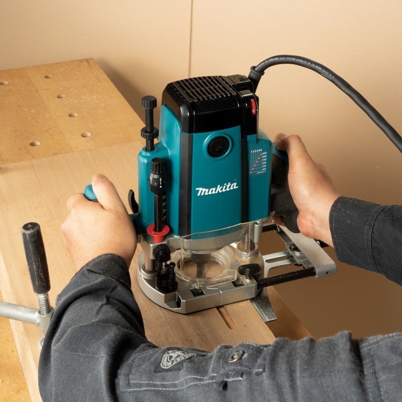 Vertikali freza MAKITA RP2303FC07 4 Vertikali freza MAKITA RP2303FC07 4