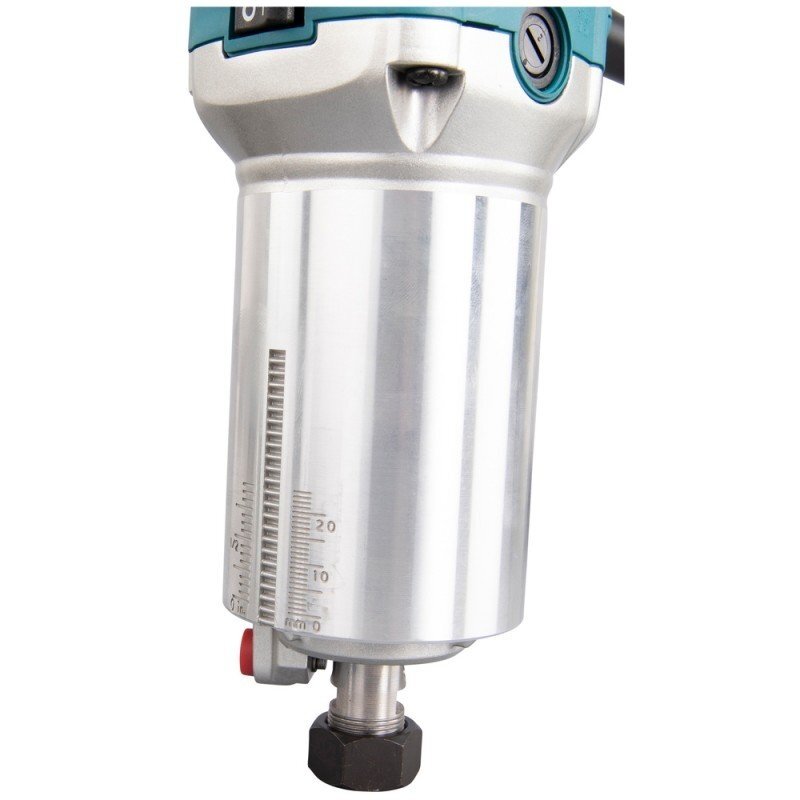 Vertikali freza MAKITA RT0702CJ su priedais 7 Vertikali freza MAKITA RT0702CJ su priedais 7