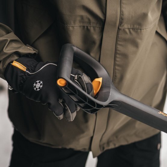 Teleskopinis semtuvas sniegui Fiskars X-series 2 Teleskopinis semtuvas sniegui Fiskars X-series 2