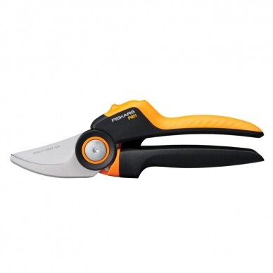 Fiskars X-series sekatorius prasilenkiančiais ašmenimis M (P921)